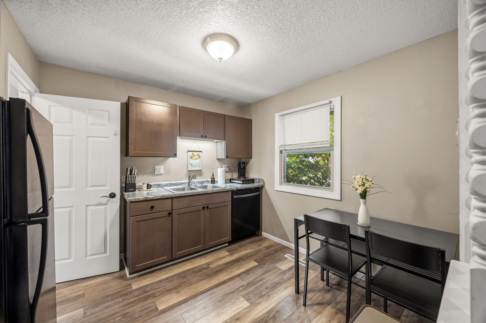 Kitchen and living room, Altoona